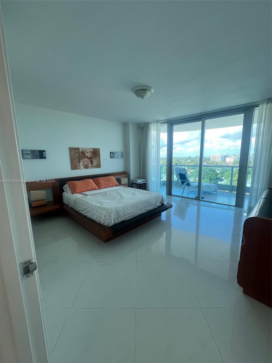 image Azure Condominium12