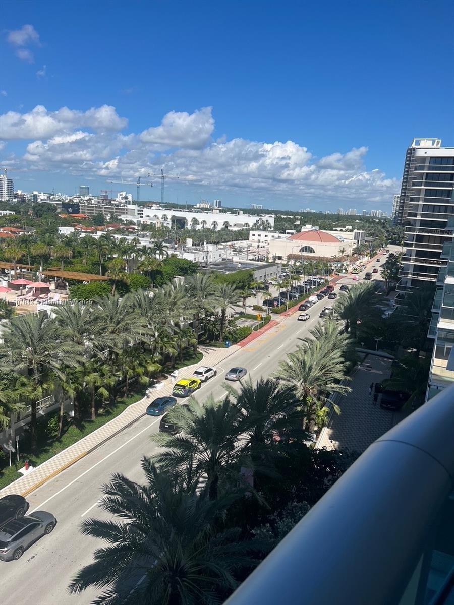 image Azure Condominium25