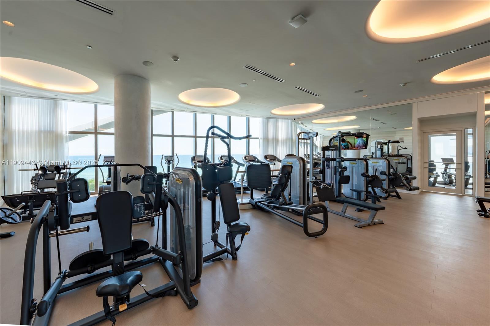 15701 Collins Ave #4303 Sunny Isles Beach, FL 33160