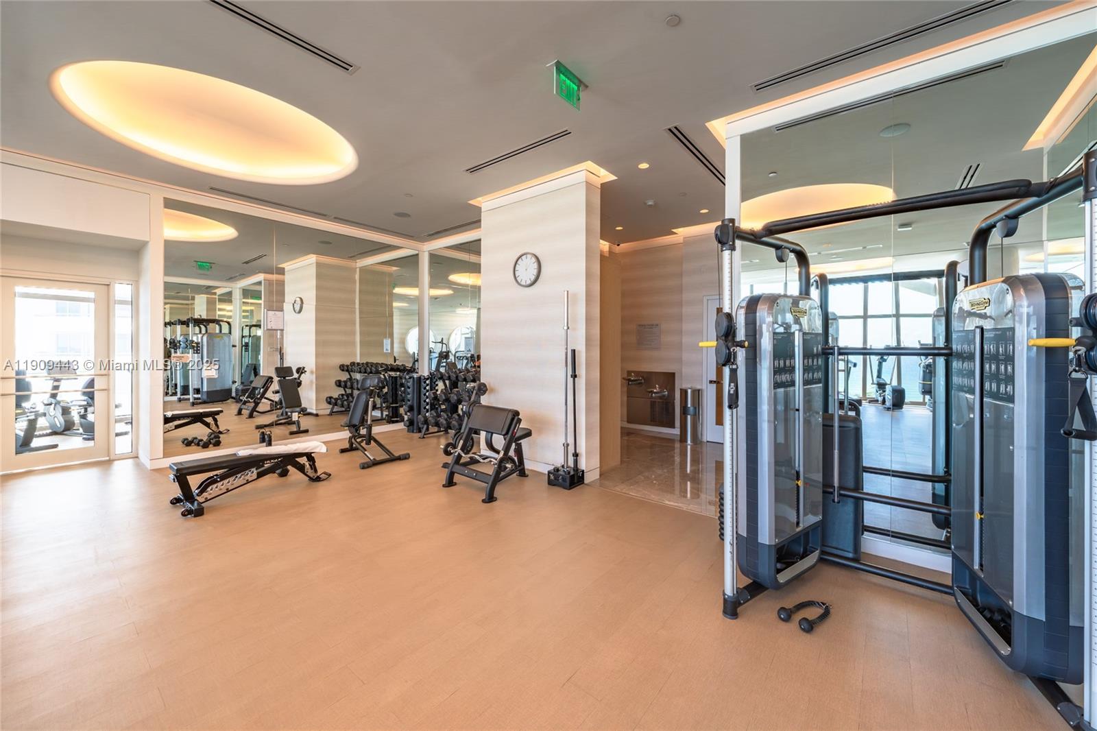 15701 Collins Ave #4303 Sunny Isles Beach, FL 33160