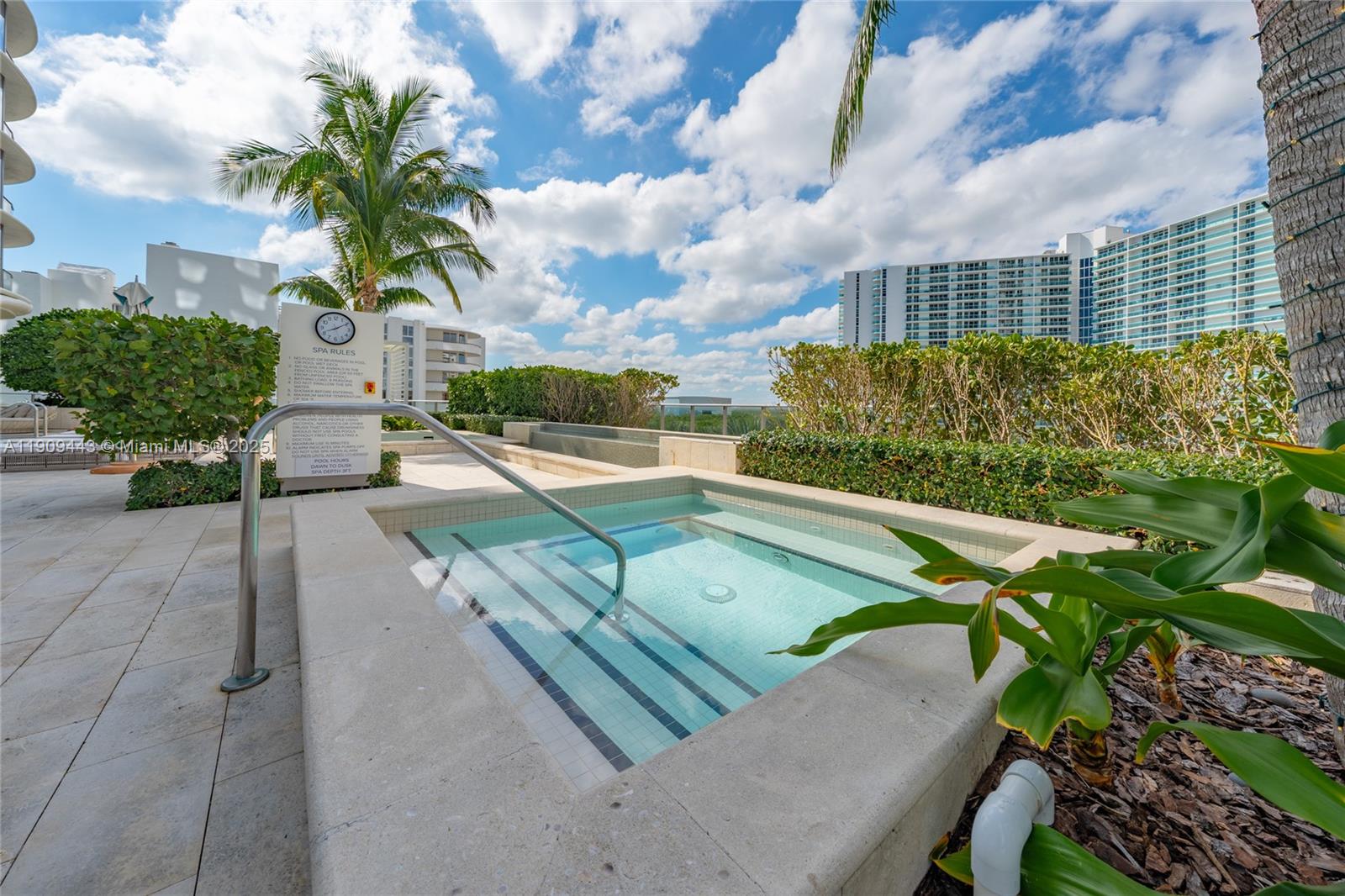 15701 Collins Ave #4303 Sunny Isles Beach, FL 33160
