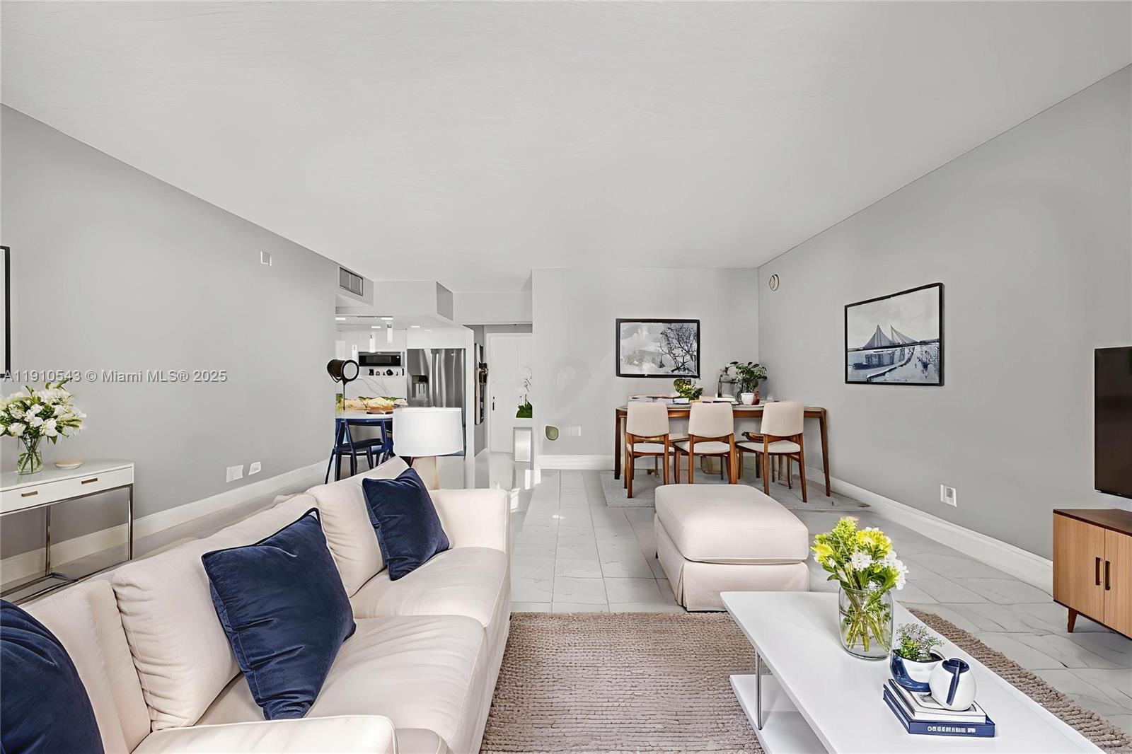 9686 Fontainebleau Blvd #507 Miami, FL 33172