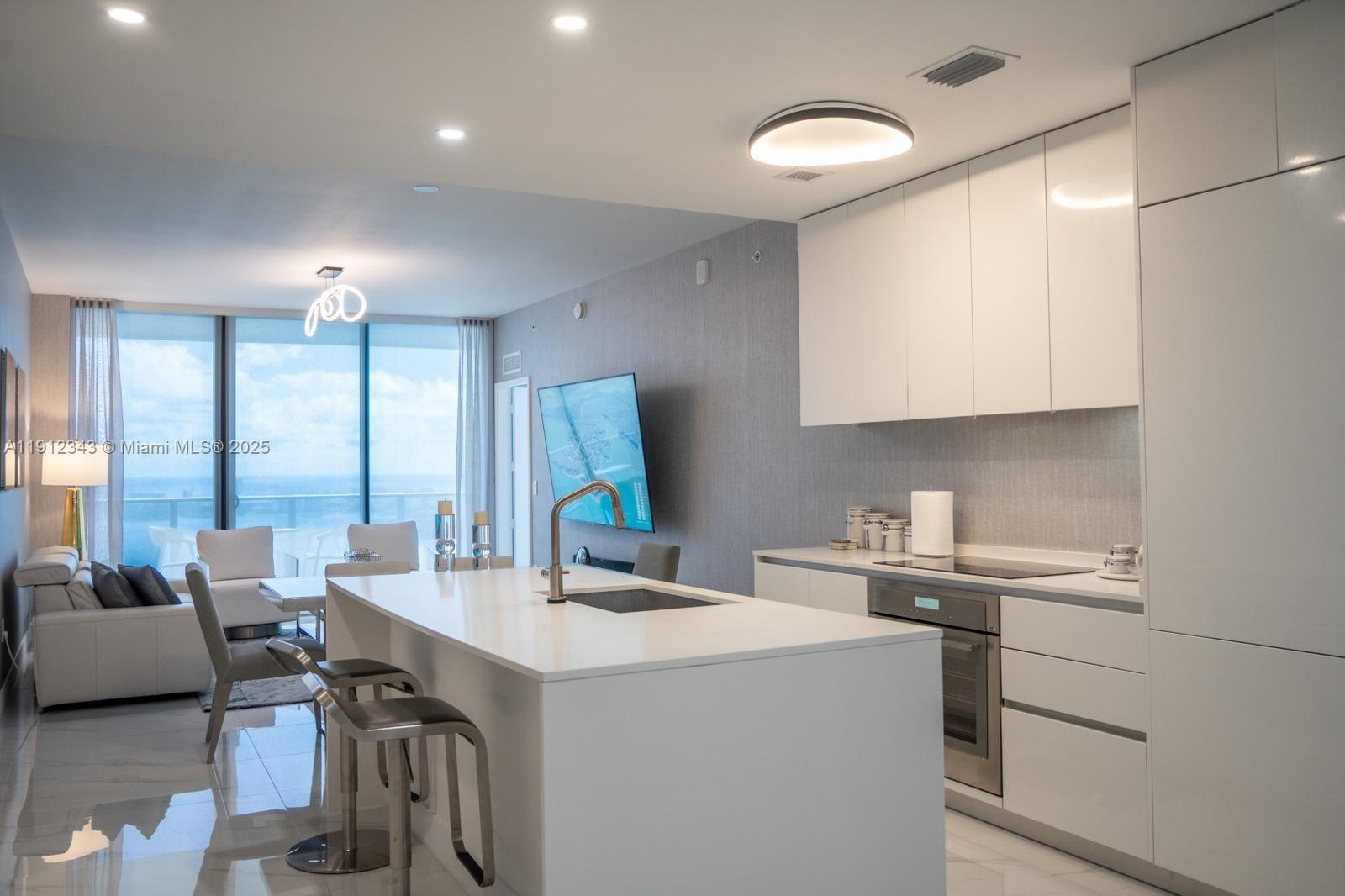 700 NE 24th St #5304