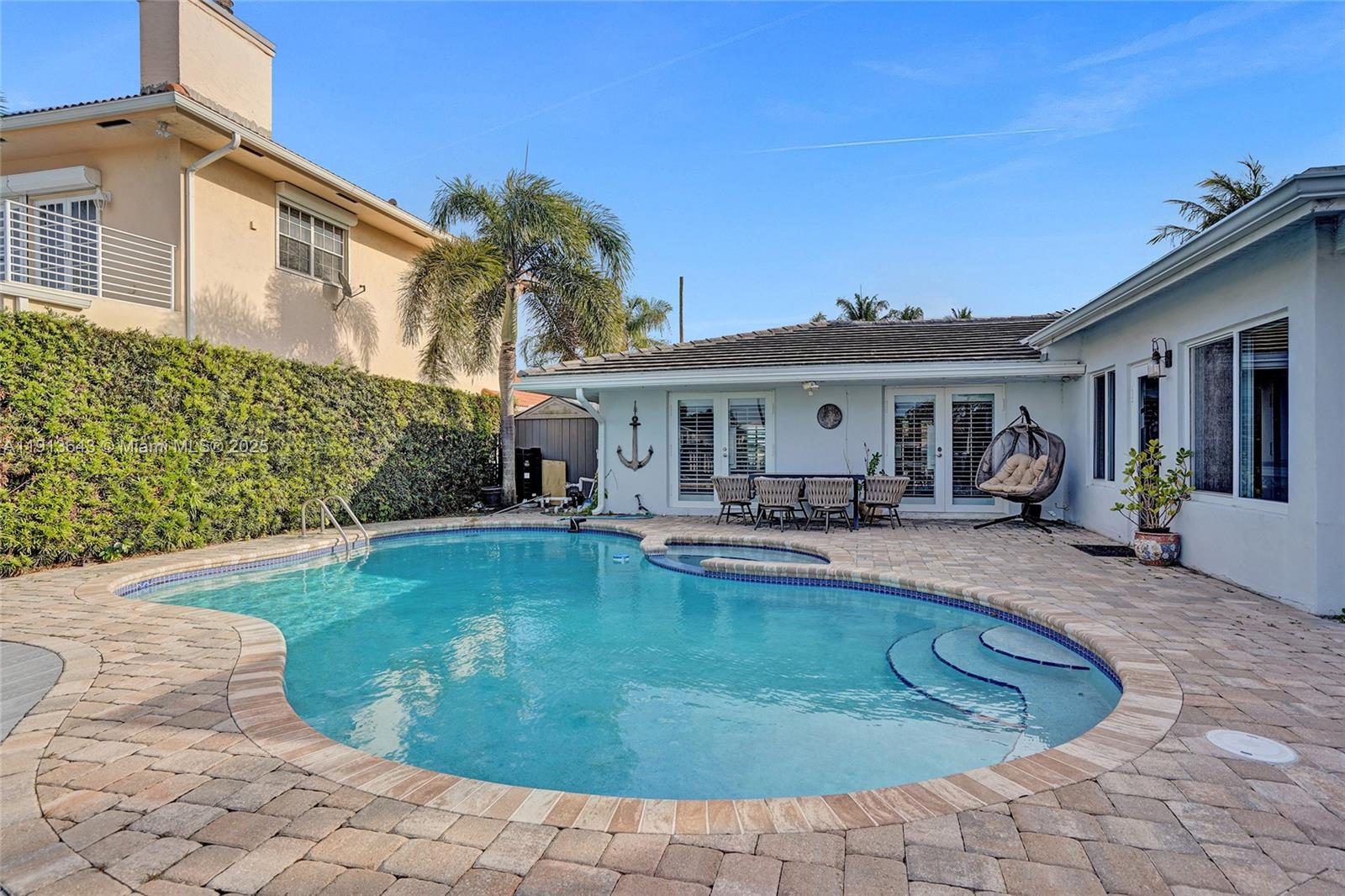 2661 NE 22nd Ct Pompano Beach, FL 33062