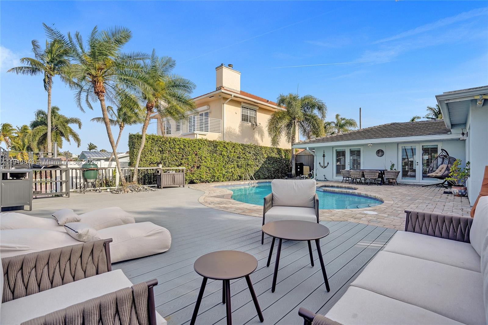 2661 NE 22nd Ct Pompano Beach, FL 33062