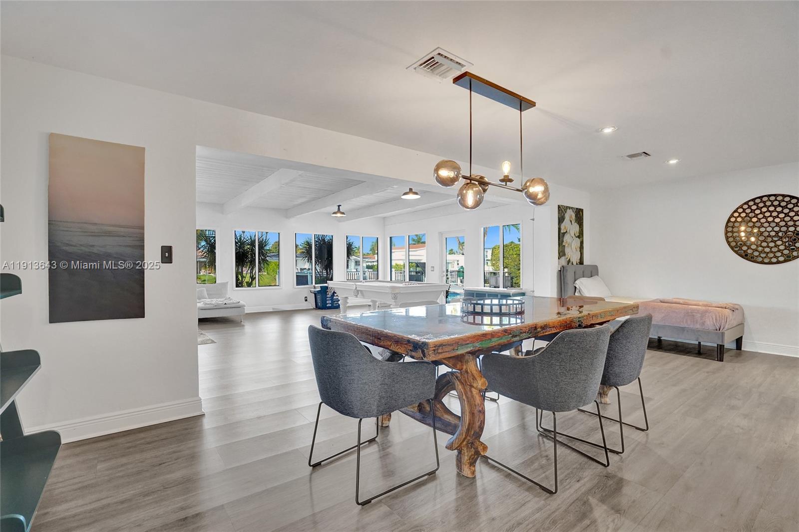 2661 NE 22nd Ct Pompano Beach, FL 33062