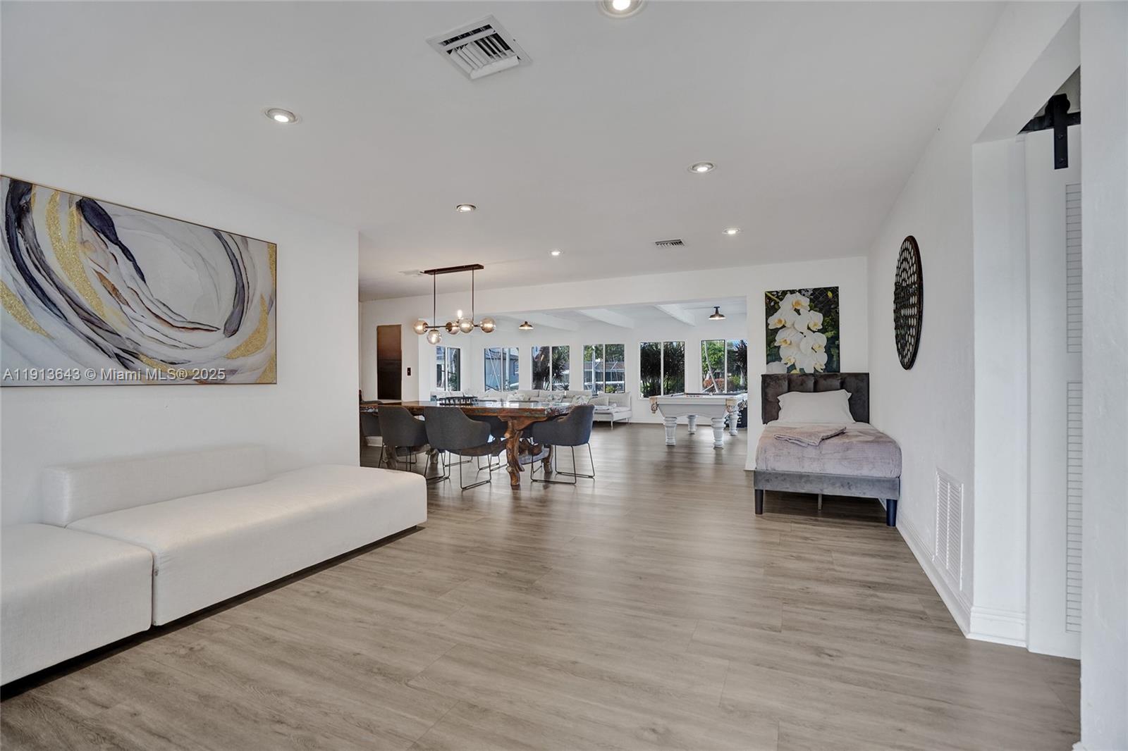 2661 NE 22nd Ct Pompano Beach, FL 33062