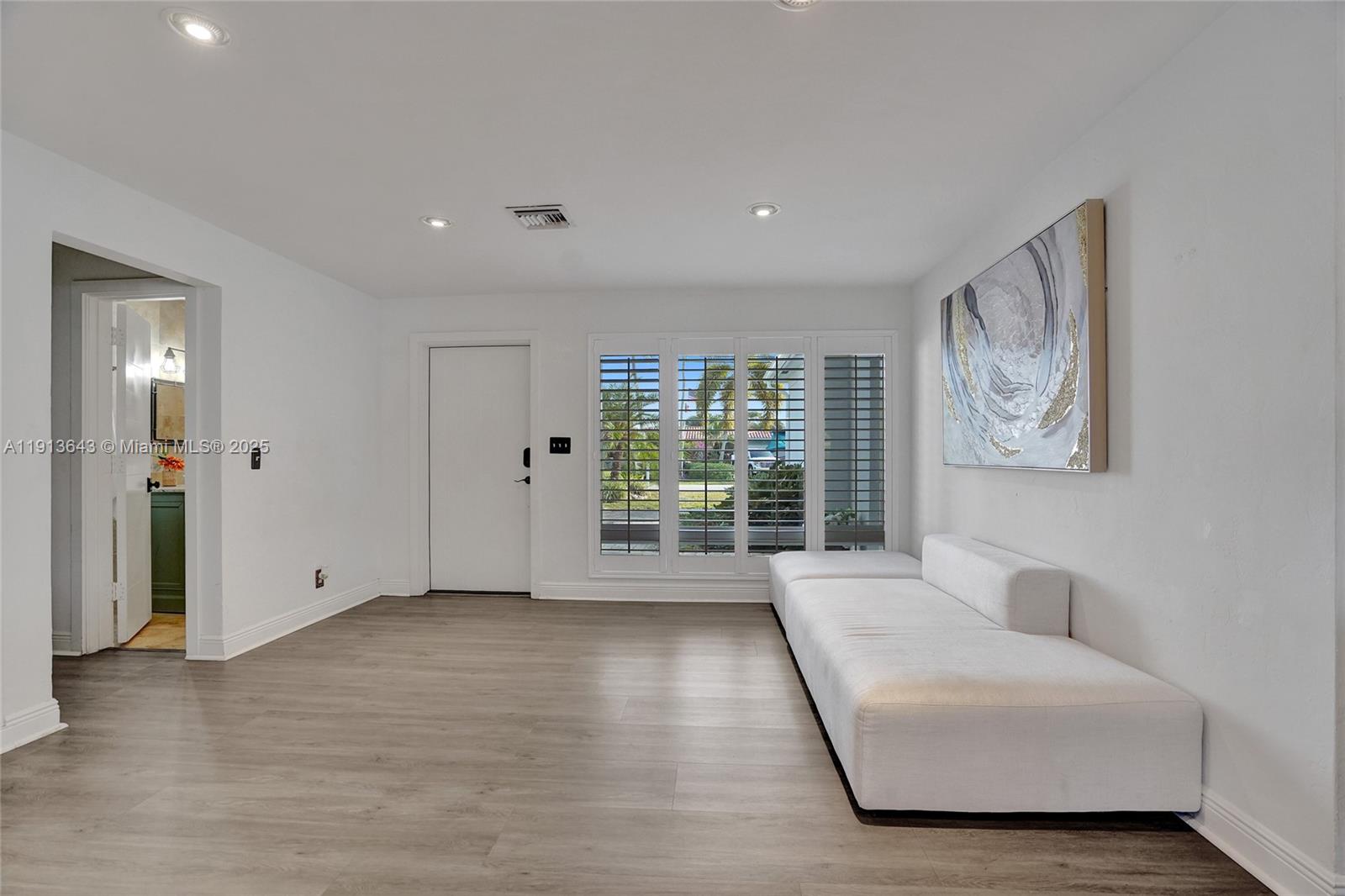 2661 NE 22nd Ct Pompano Beach, FL 33062