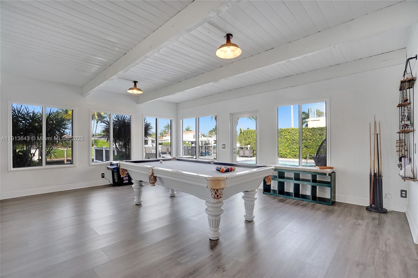 2661 NE 22nd Ct Pompano Beach, FL 33062