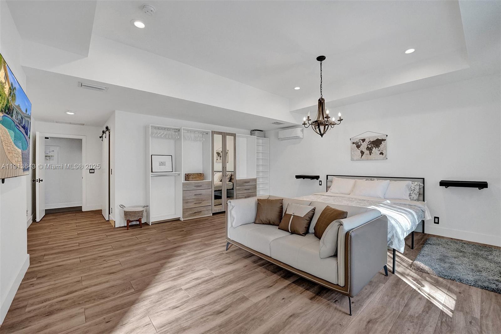 2661 NE 22nd Ct Pompano Beach, FL 33062