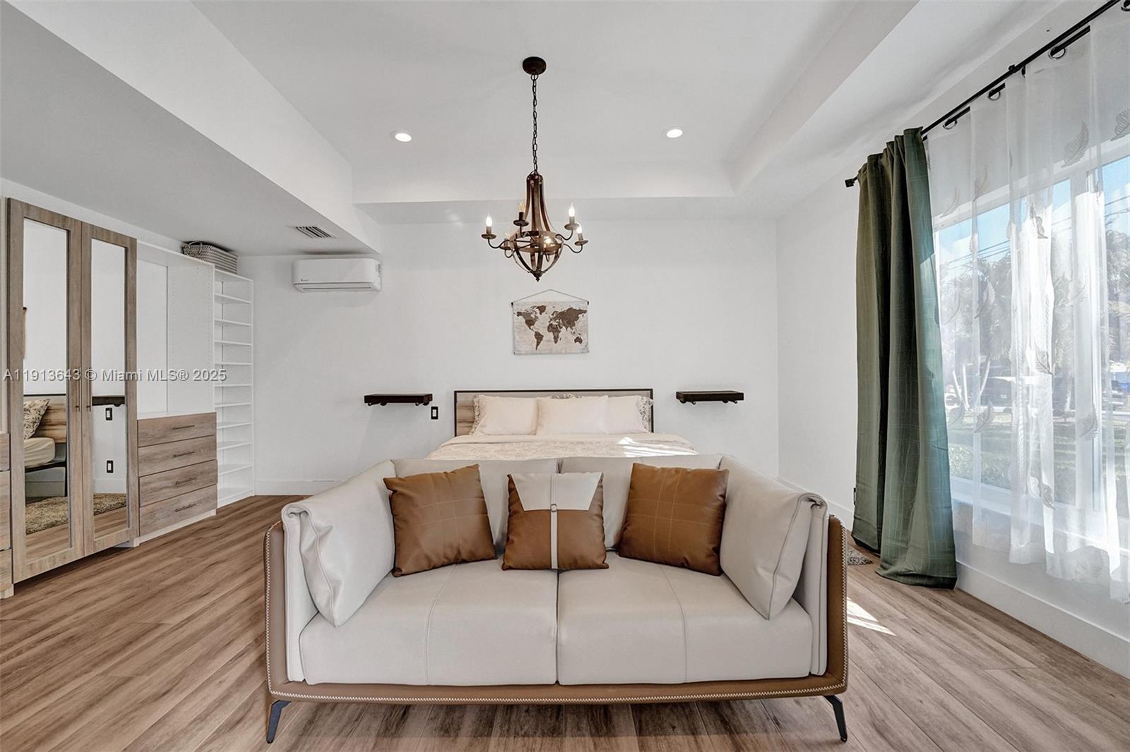 2661 NE 22nd Ct Pompano Beach, FL 33062