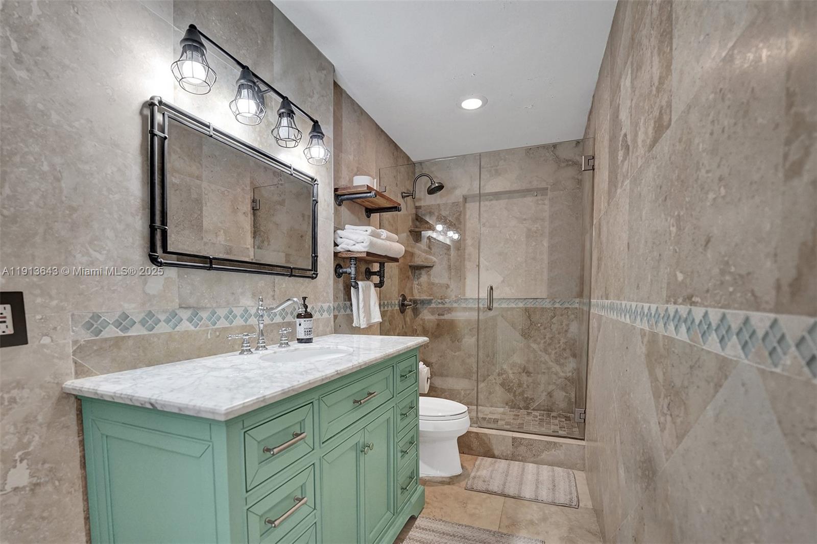 2661 NE 22nd Ct Pompano Beach, FL 33062