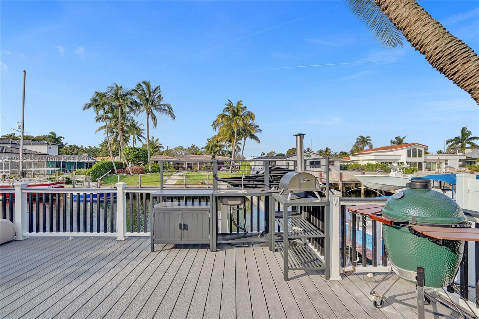 2661 NE 22nd Ct Pompano Beach, FL 33062