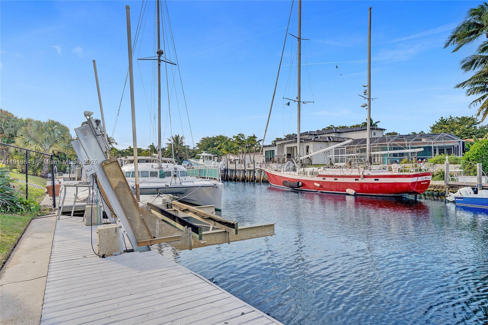 2661 NE 22nd Ct Pompano Beach, FL 33062