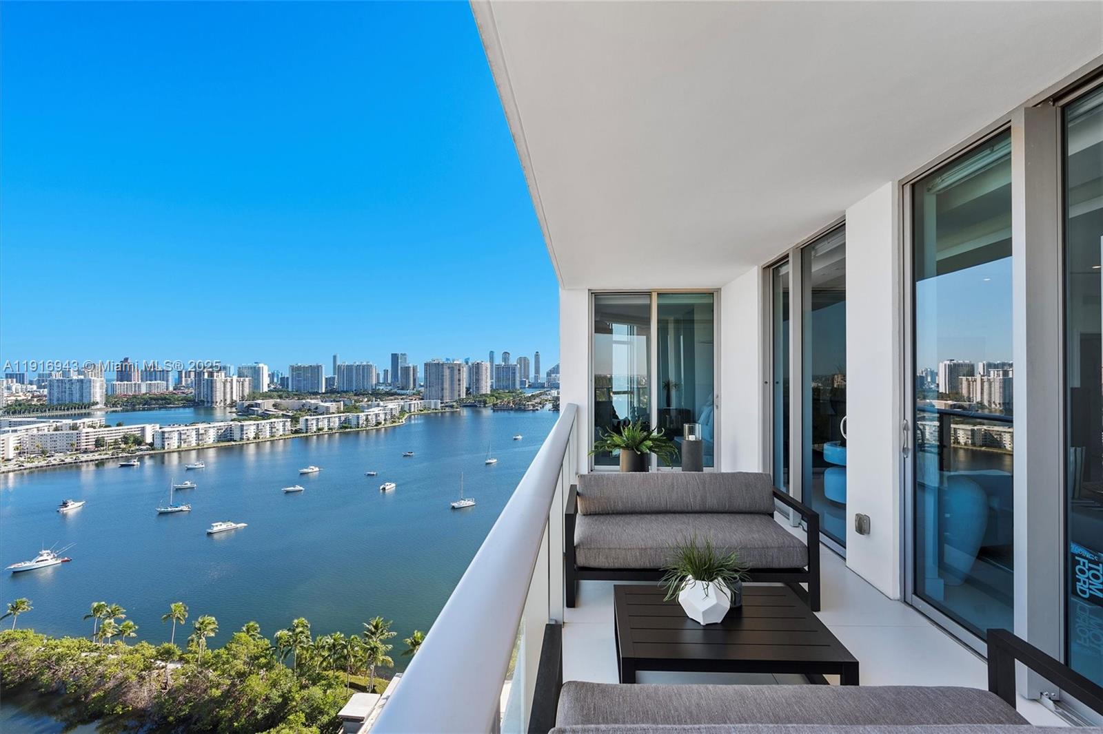 17301 Biscayne Blvd #2202 North Miami Beach, FL 33160