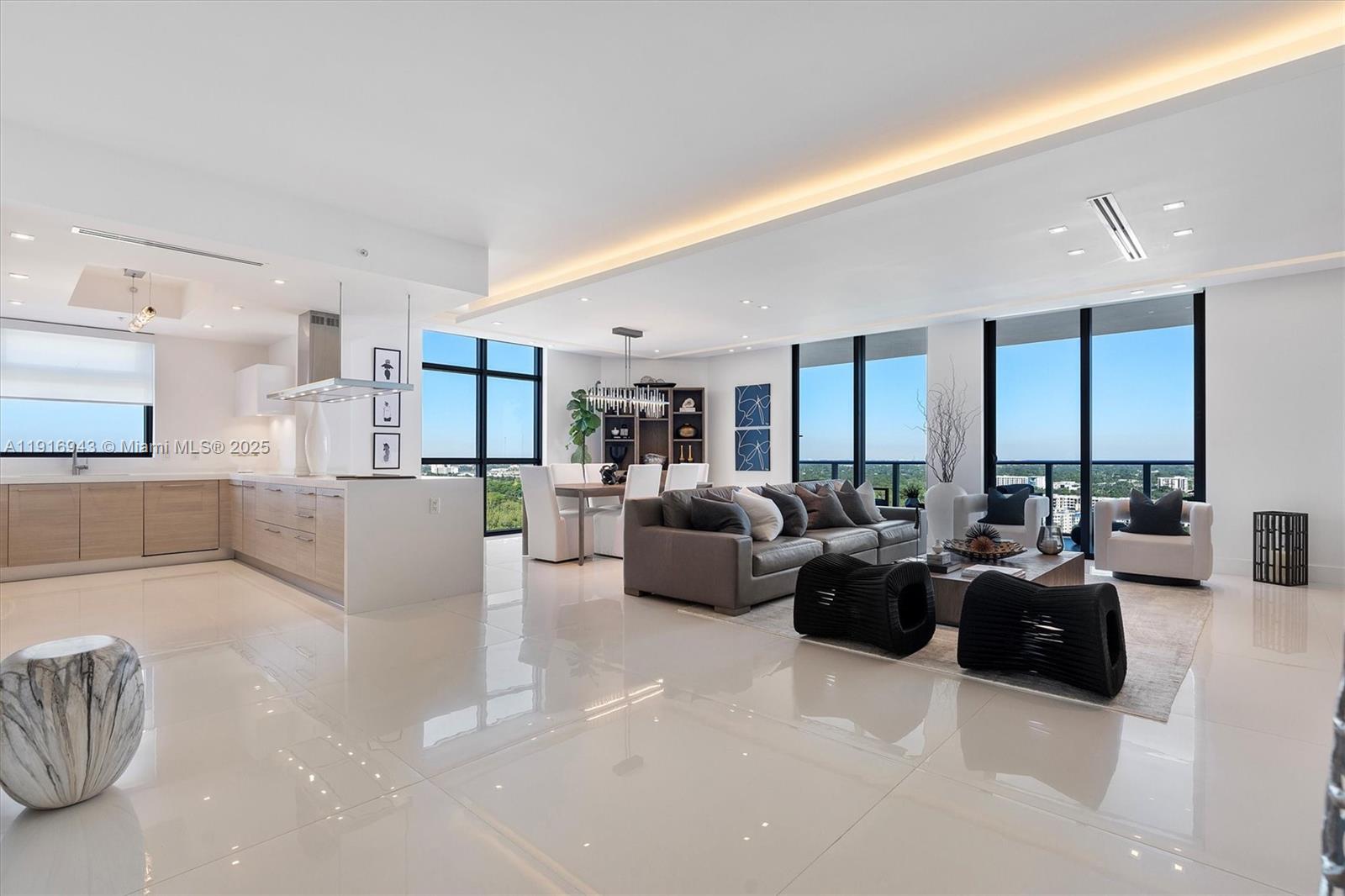 17301 Biscayne Blvd #2202 North Miami Beach, FL 33160