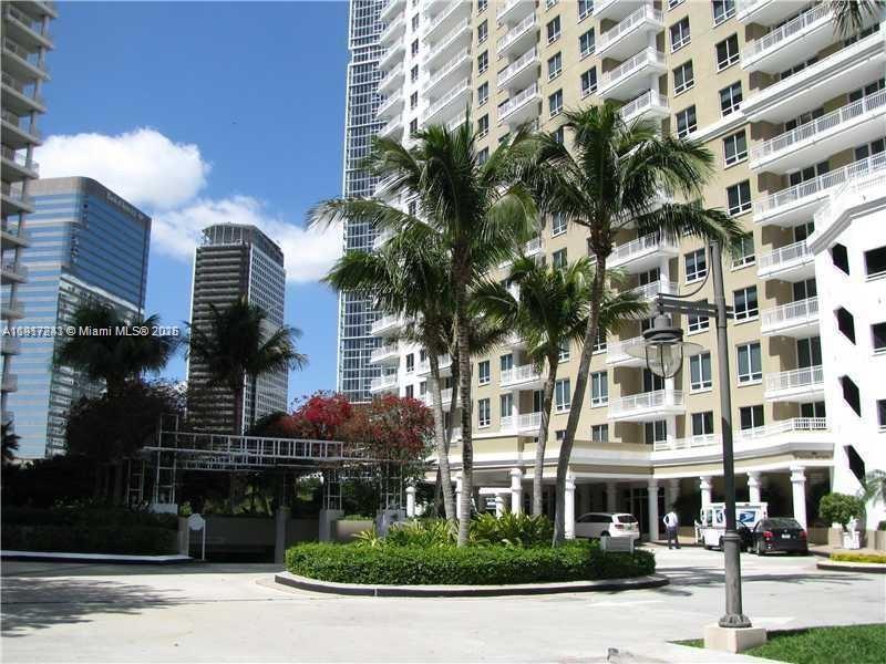 image Courts Brickell Key13
