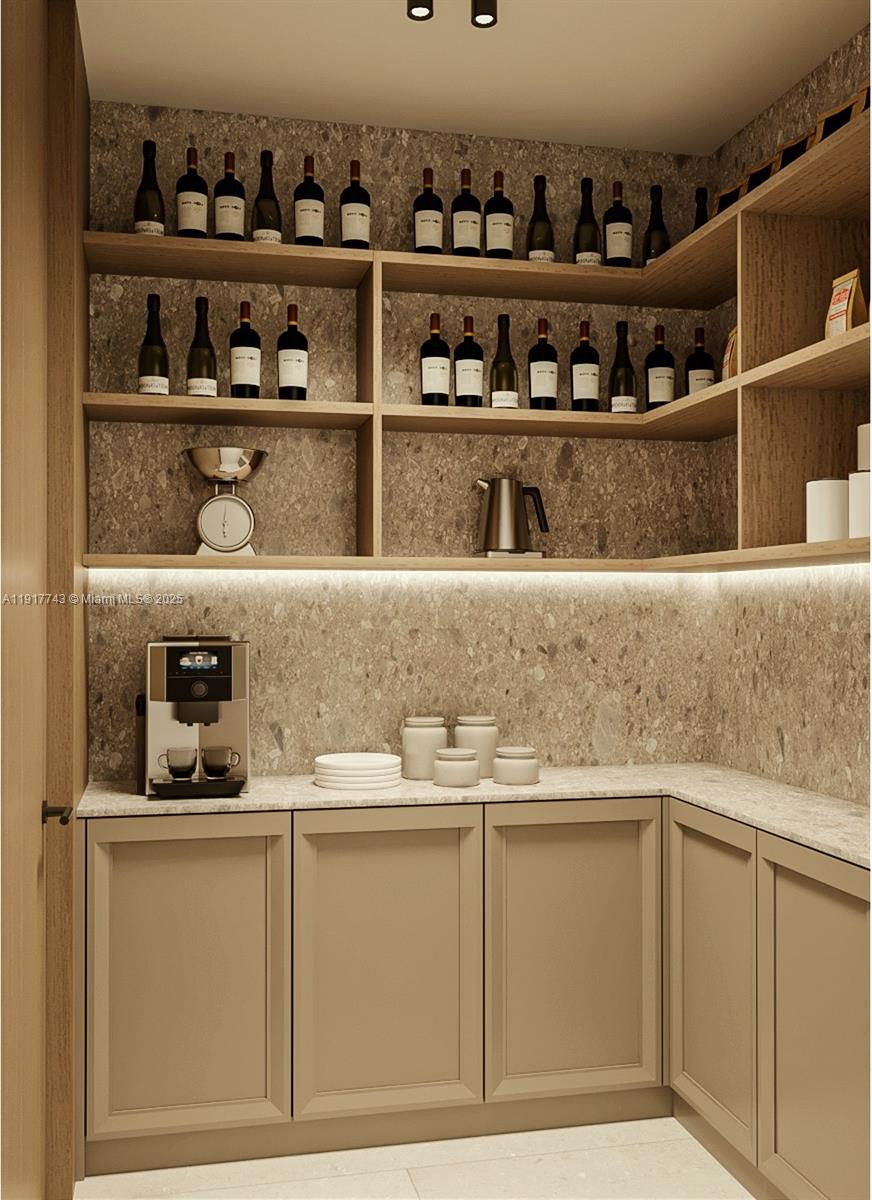 420 Sunset Dr Coral Gables, FL 33143