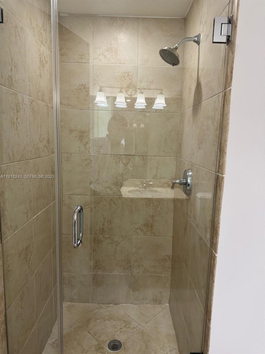 image 1300 Ponce Condos15