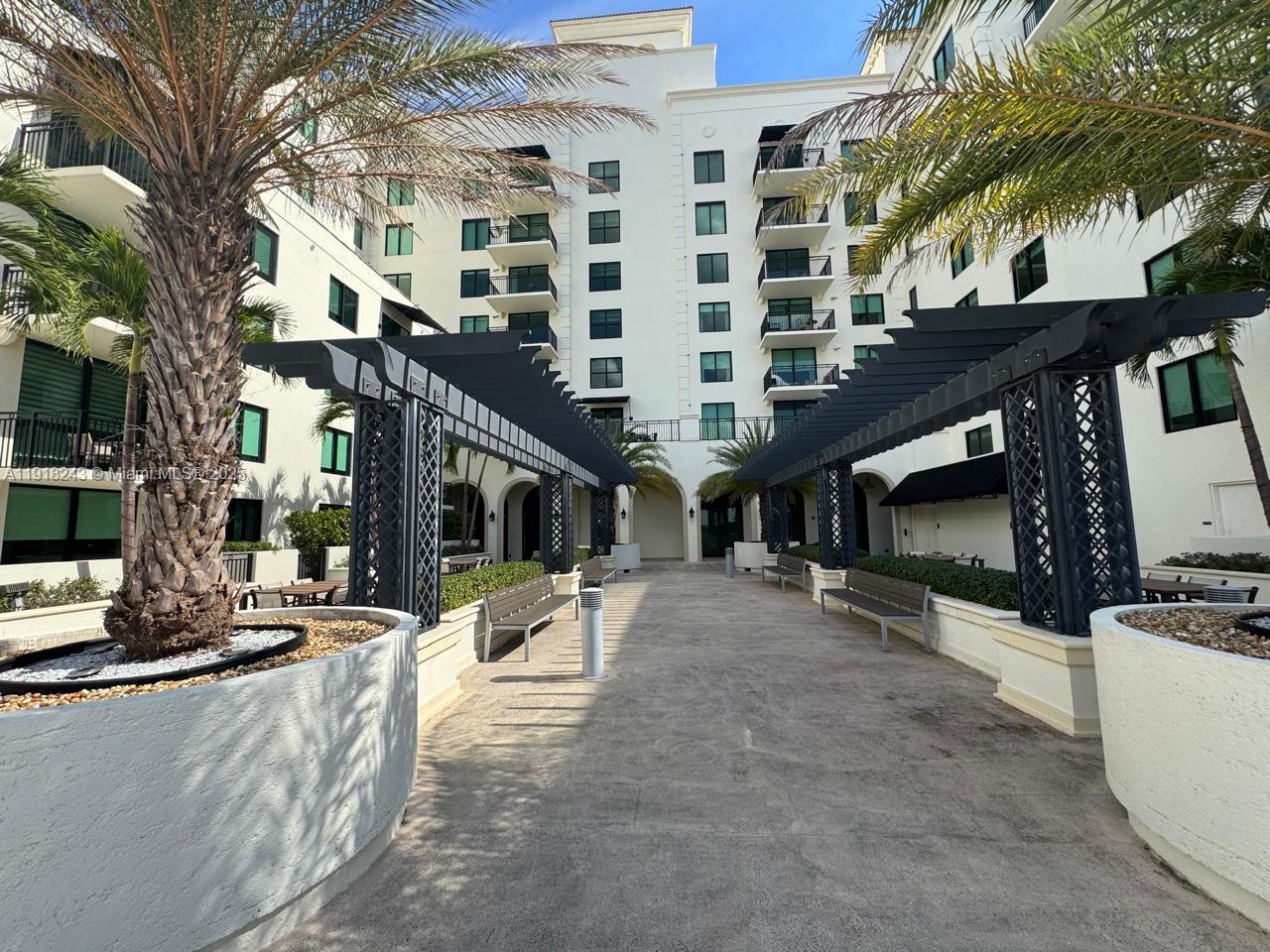 image 1300 Ponce Condos23