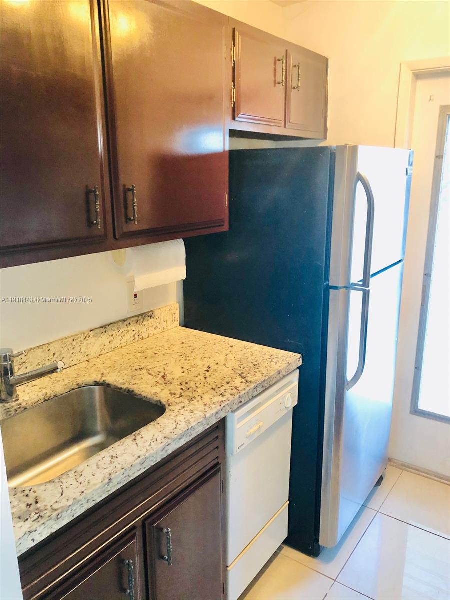 1025 SE 15th St #9D Fort Lauderdale, FL 33316