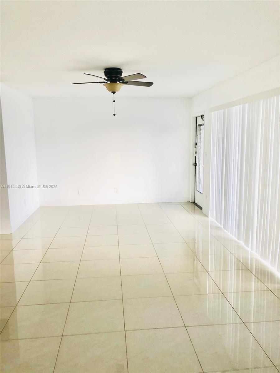 1025 SE 15th St #9D Fort Lauderdale, FL 33316