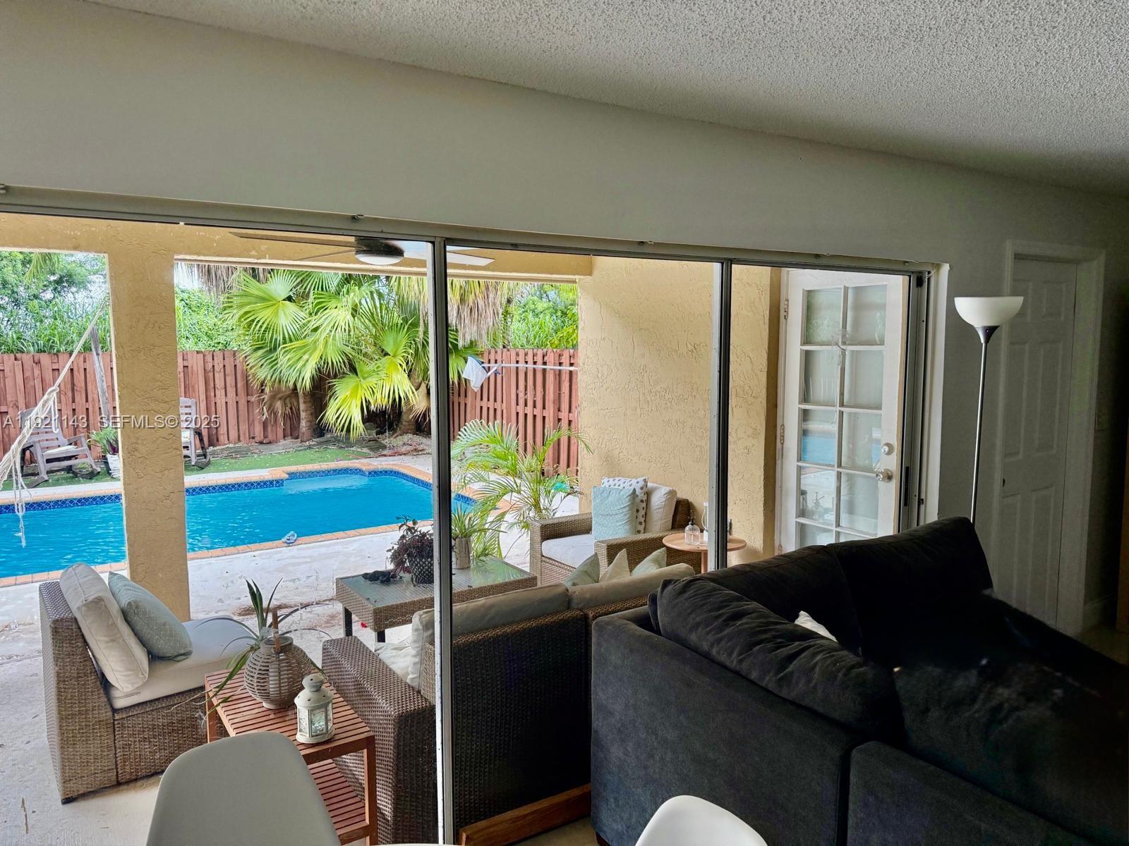 11150 SW 161st Pl Miami, FL 33196