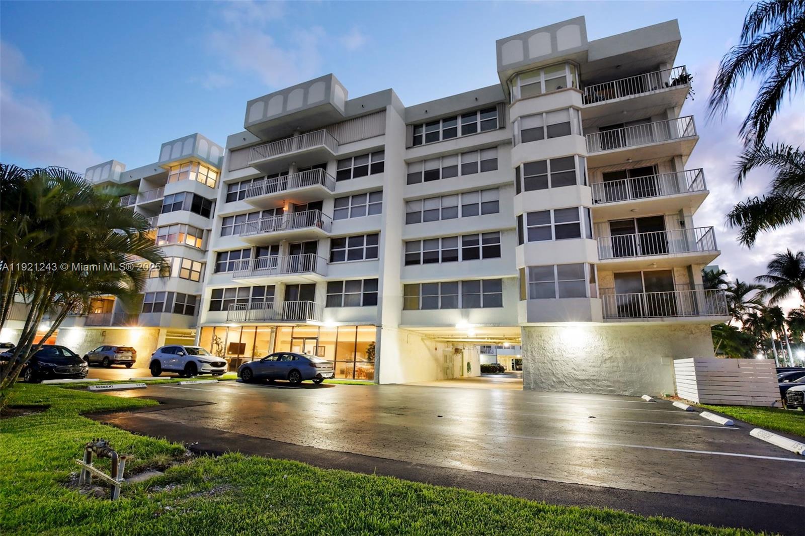 16570 NE 26th Ave #2A North Miami Beach, FL 33160