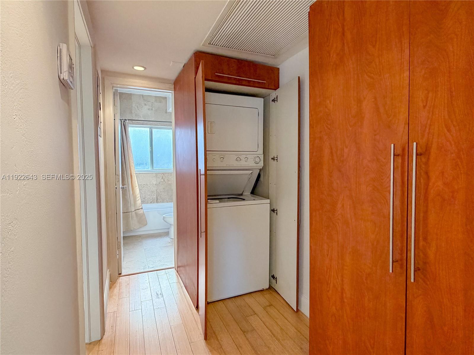 10101 W Bay Hbr Dr #5 Bay Harbor Islands, FL 33154