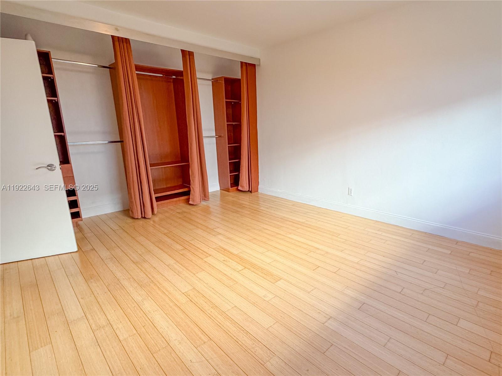 10101 W Bay Hbr Dr #5 Bay Harbor Islands, FL 33154