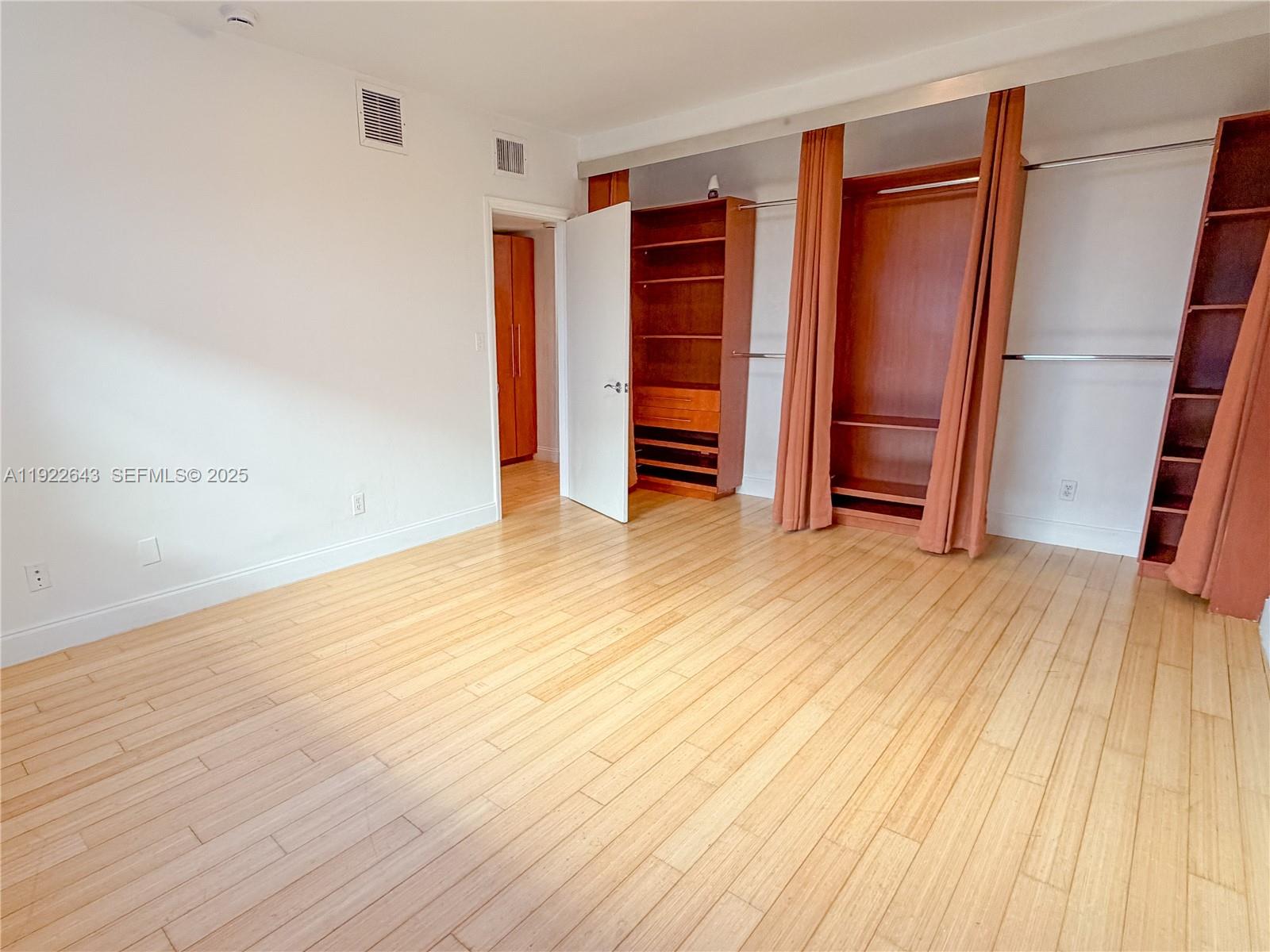 10101 W Bay Hbr Dr #5 Bay Harbor Islands, FL 33154