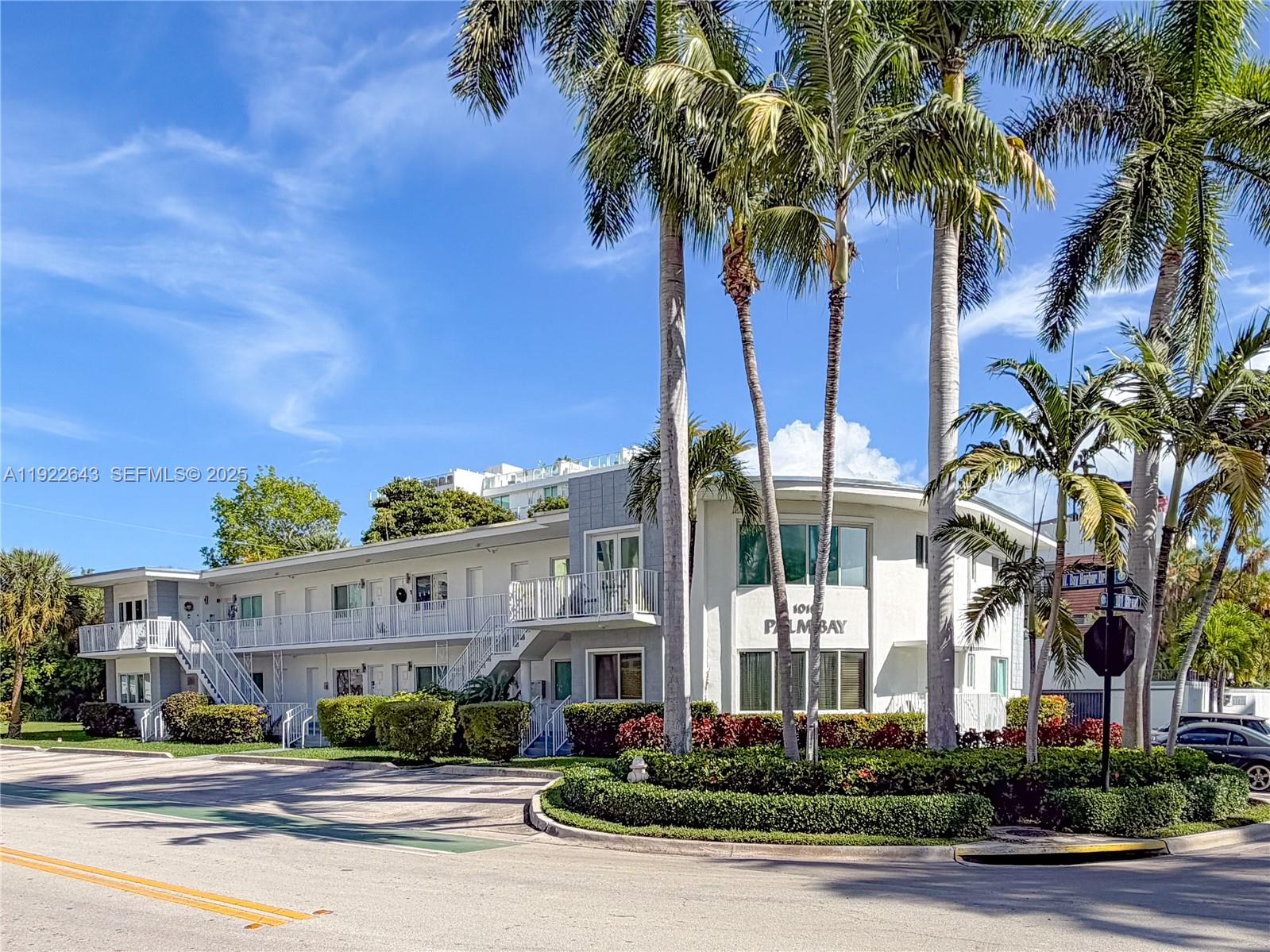 10101 W Bay Hbr Dr #5 Bay Harbor Islands, FL 33154