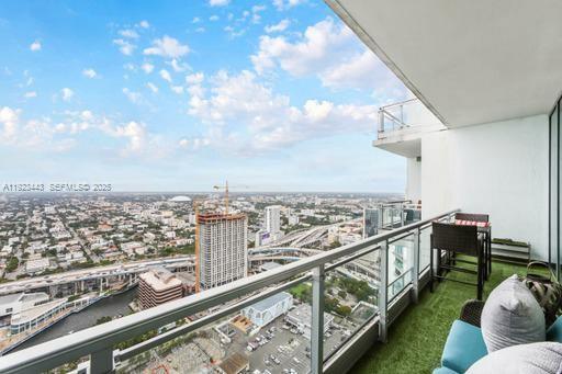 92 SW 3rd St #5108 Miami, FL 33130