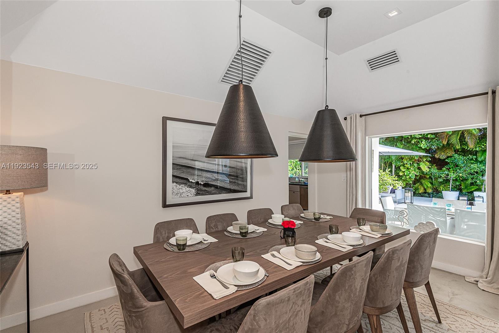 375 Harbor Ct #. Key Biscayne, FL 33149