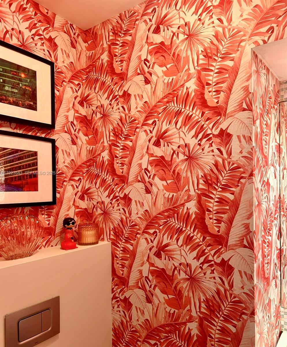 375 Harbor Ct #. Key Biscayne, FL 33149