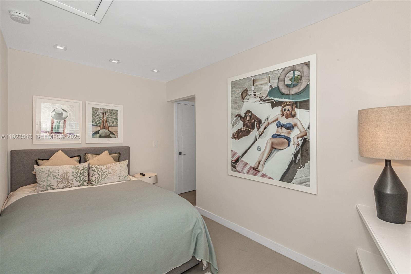 375 Harbor Ct #. Key Biscayne, FL 33149