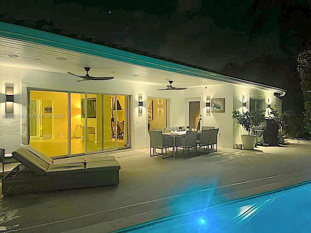 375 Harbor Ct #. Key Biscayne, FL 33149