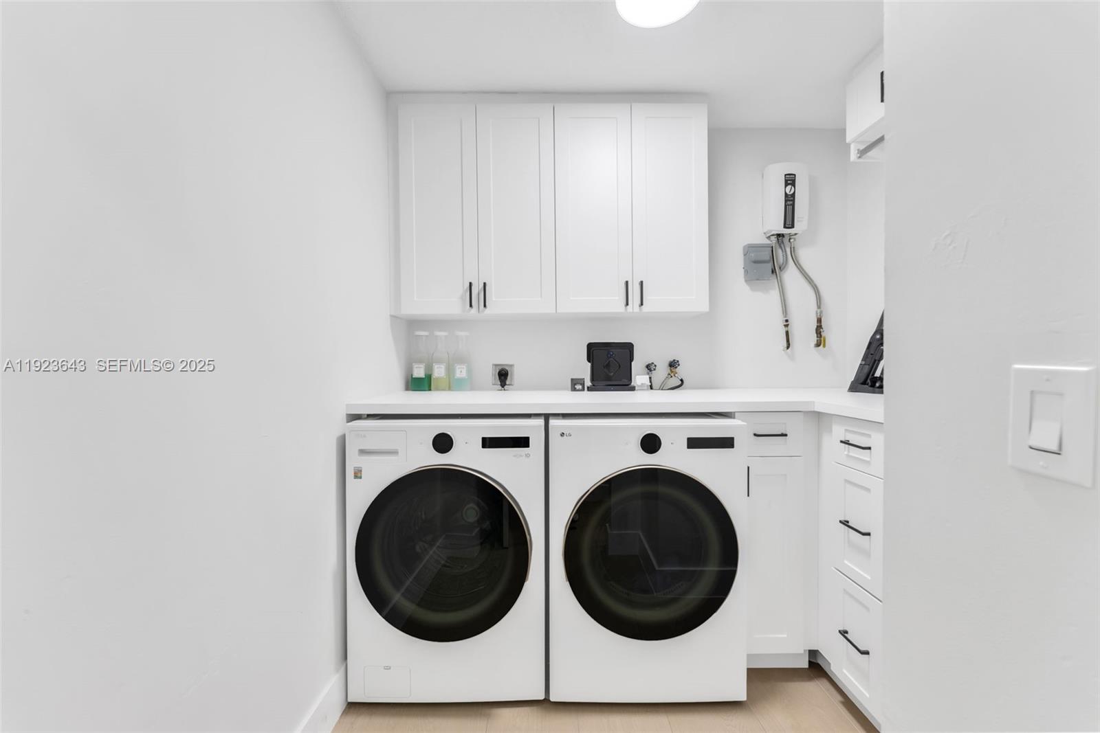 5037 SW 87th Ter Cooper City, FL 33328