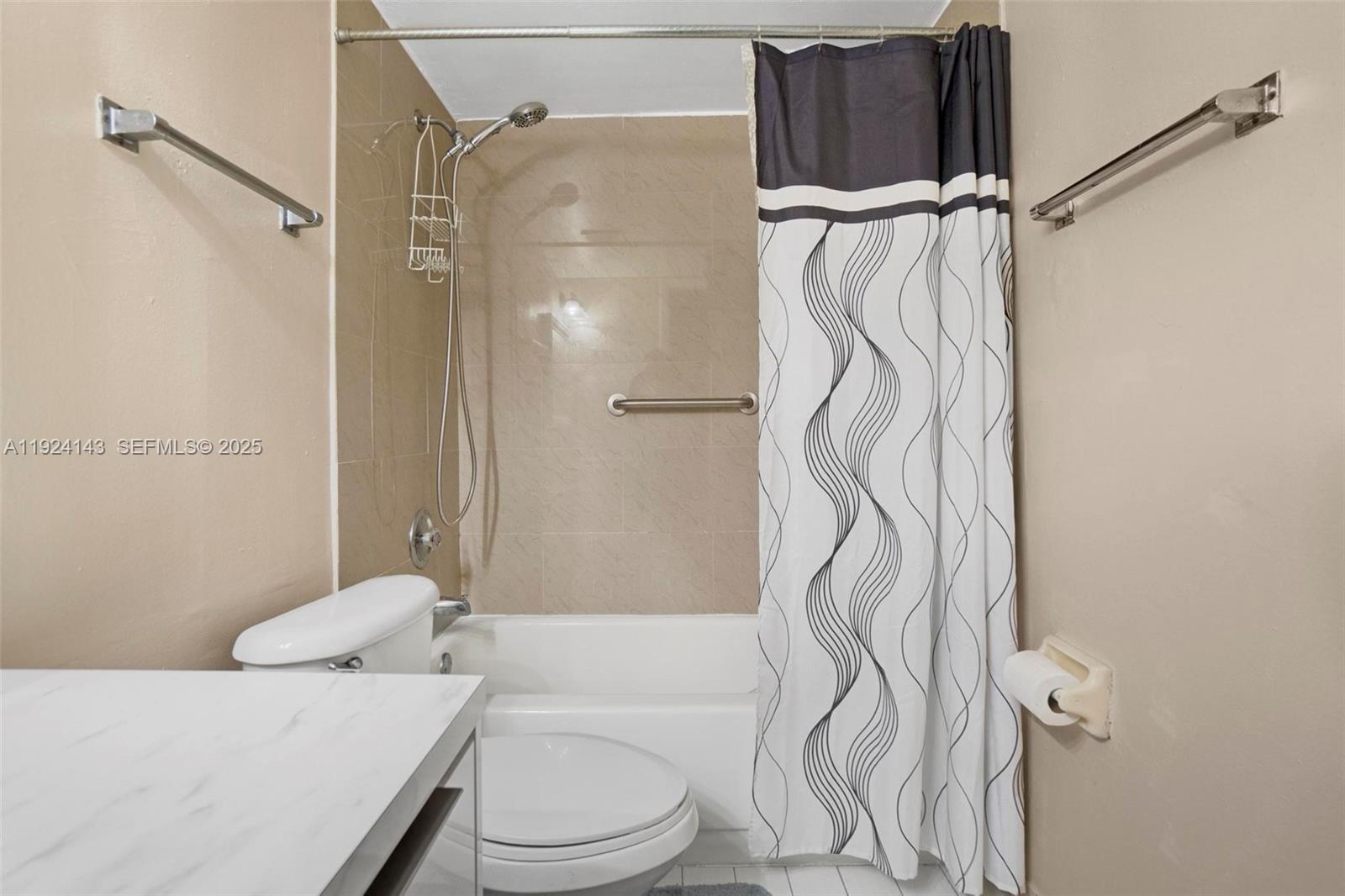 5530 W 26th Ct #102 Hialeah, FL 33016