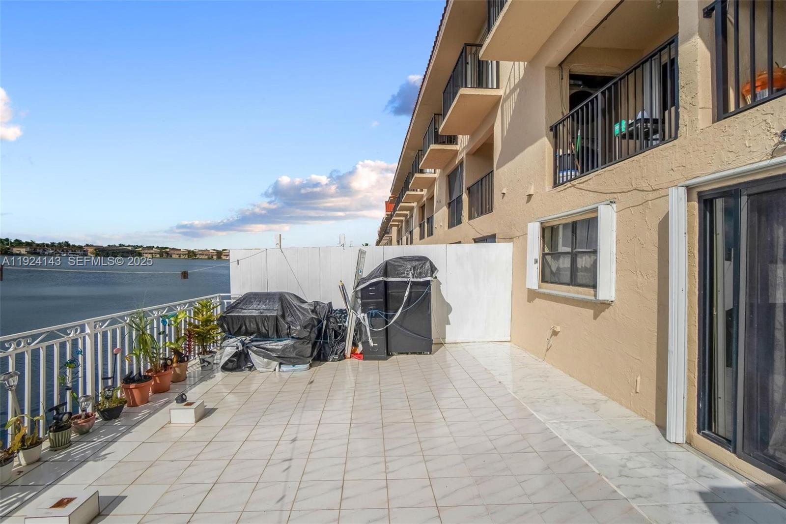 5530 W 26th Ct #102 Hialeah, FL 33016