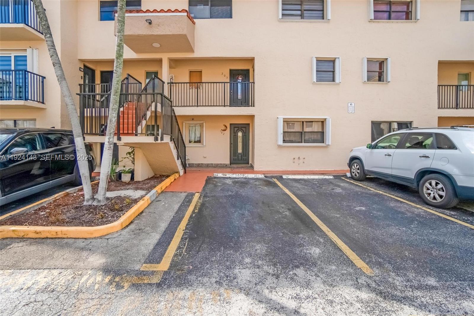 5530 W 26th Ct #102 Hialeah, FL 33016