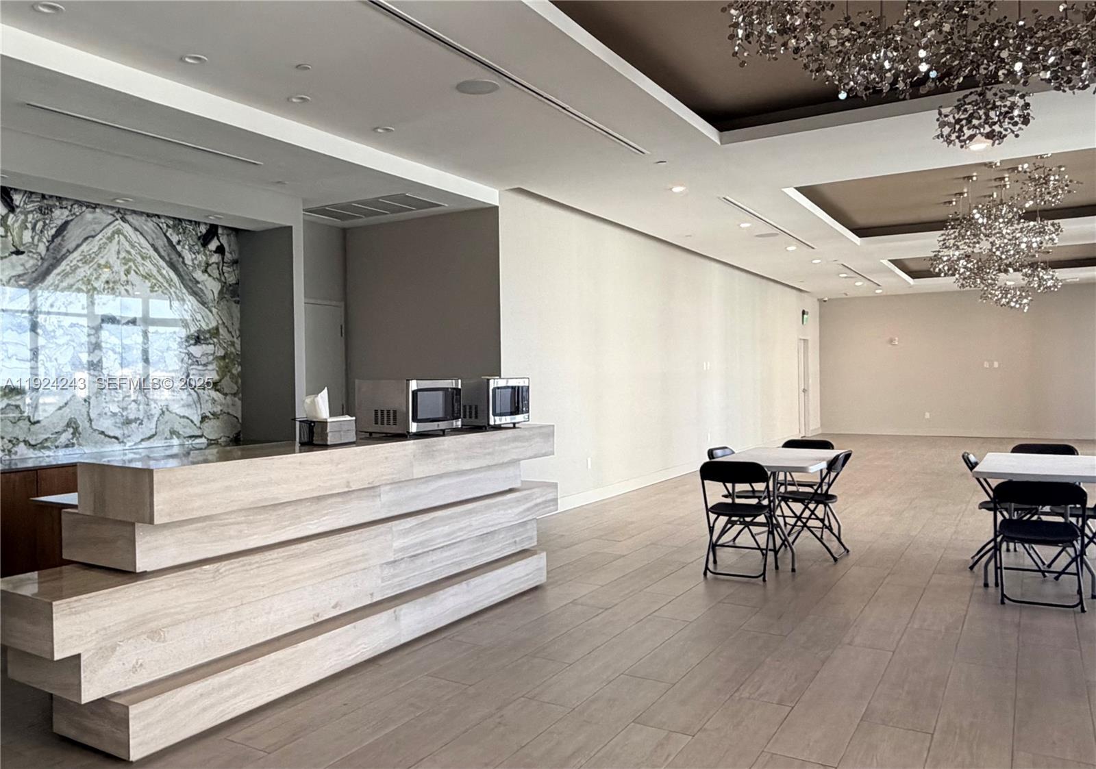 488 NE 18th St #2310 Miami, FL 33132