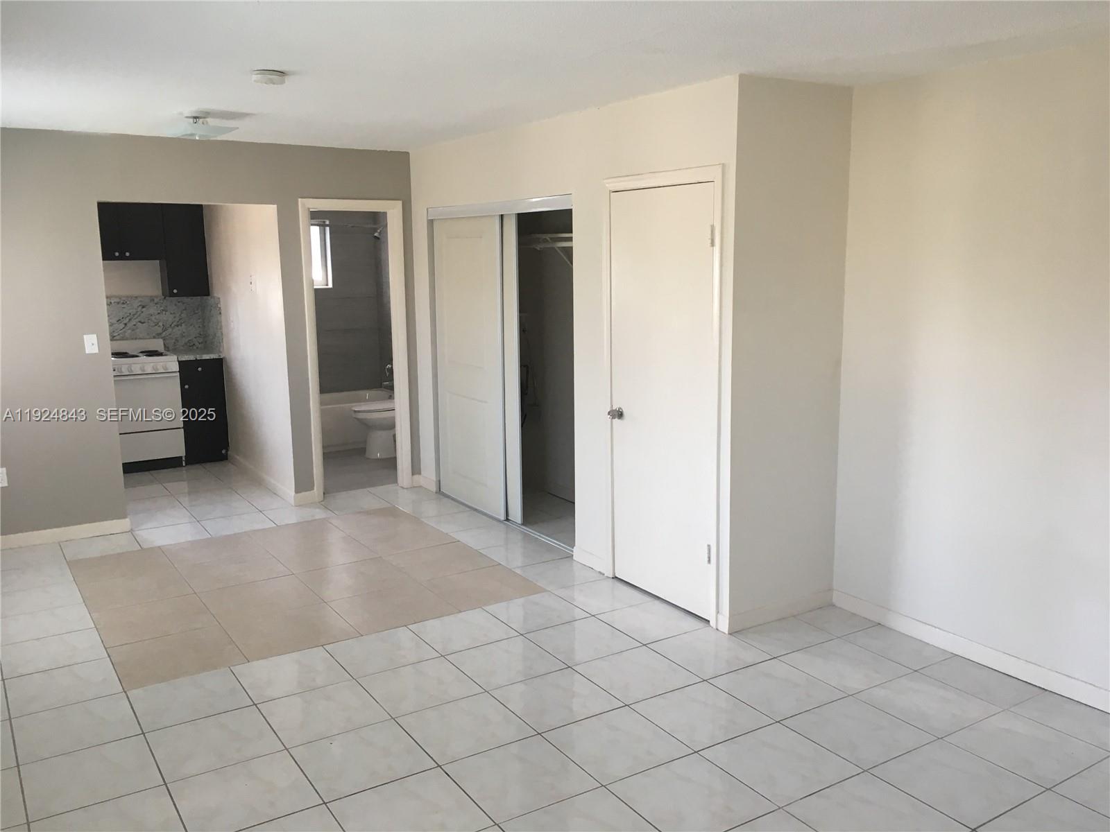 960 Biarritz Dr Miami Beach, FL 33141