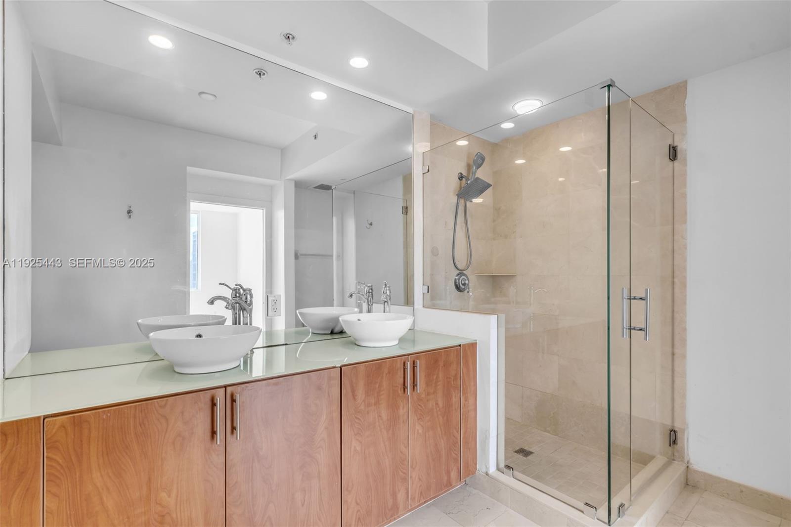 315 NE 3rd Ave #1805 Fort Lauderdale, FL 33301