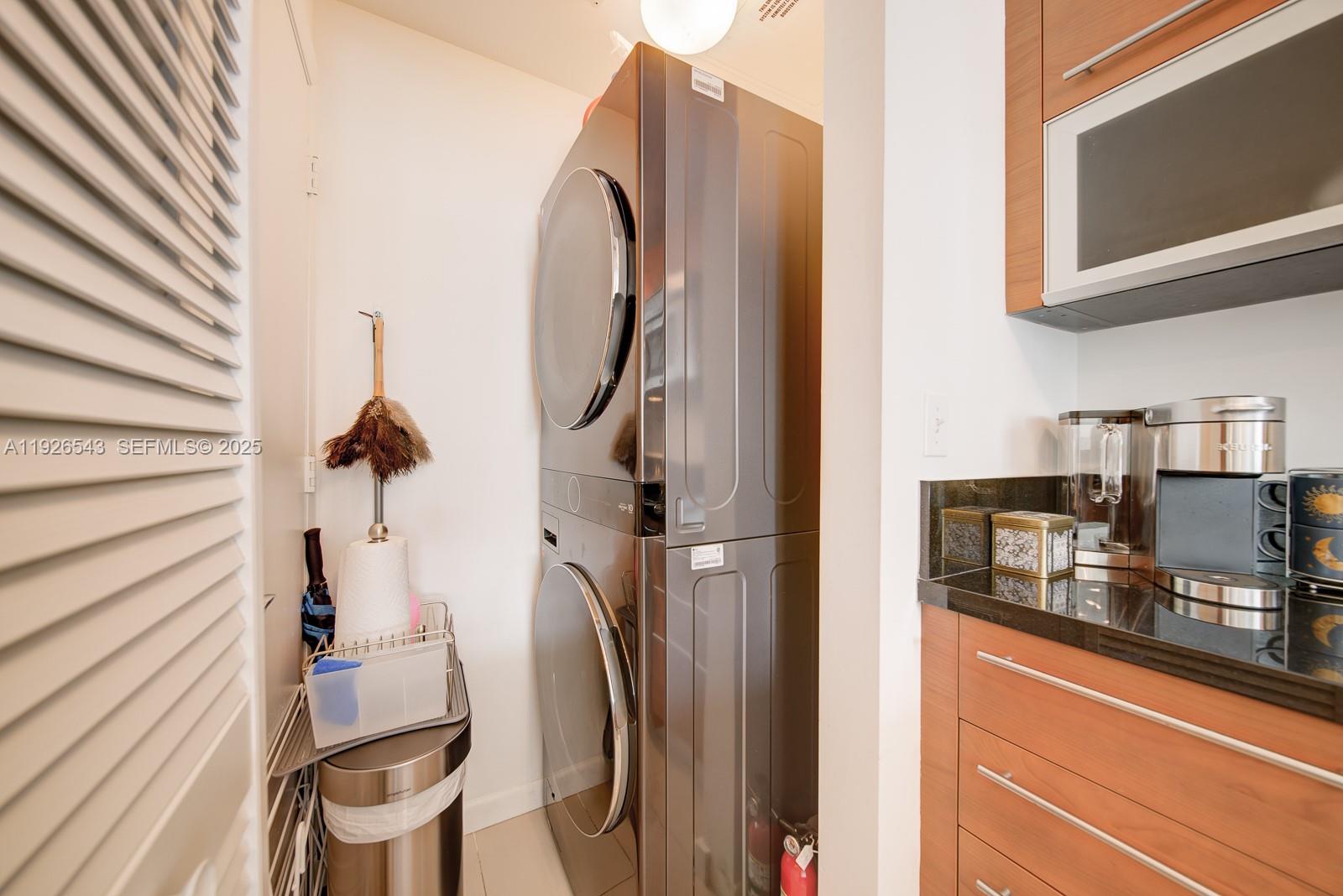 244 Biscayne Blvd #2309 Miami, FL 33132