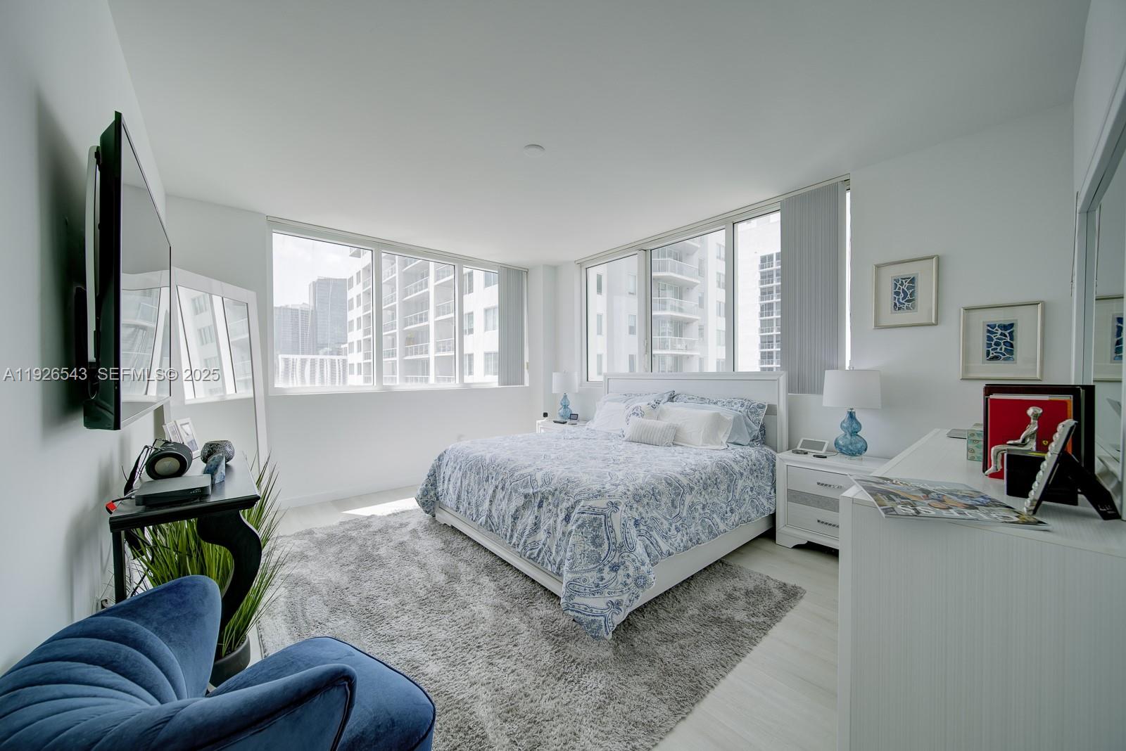 244 Biscayne Blvd #2309 Miami, FL 33132