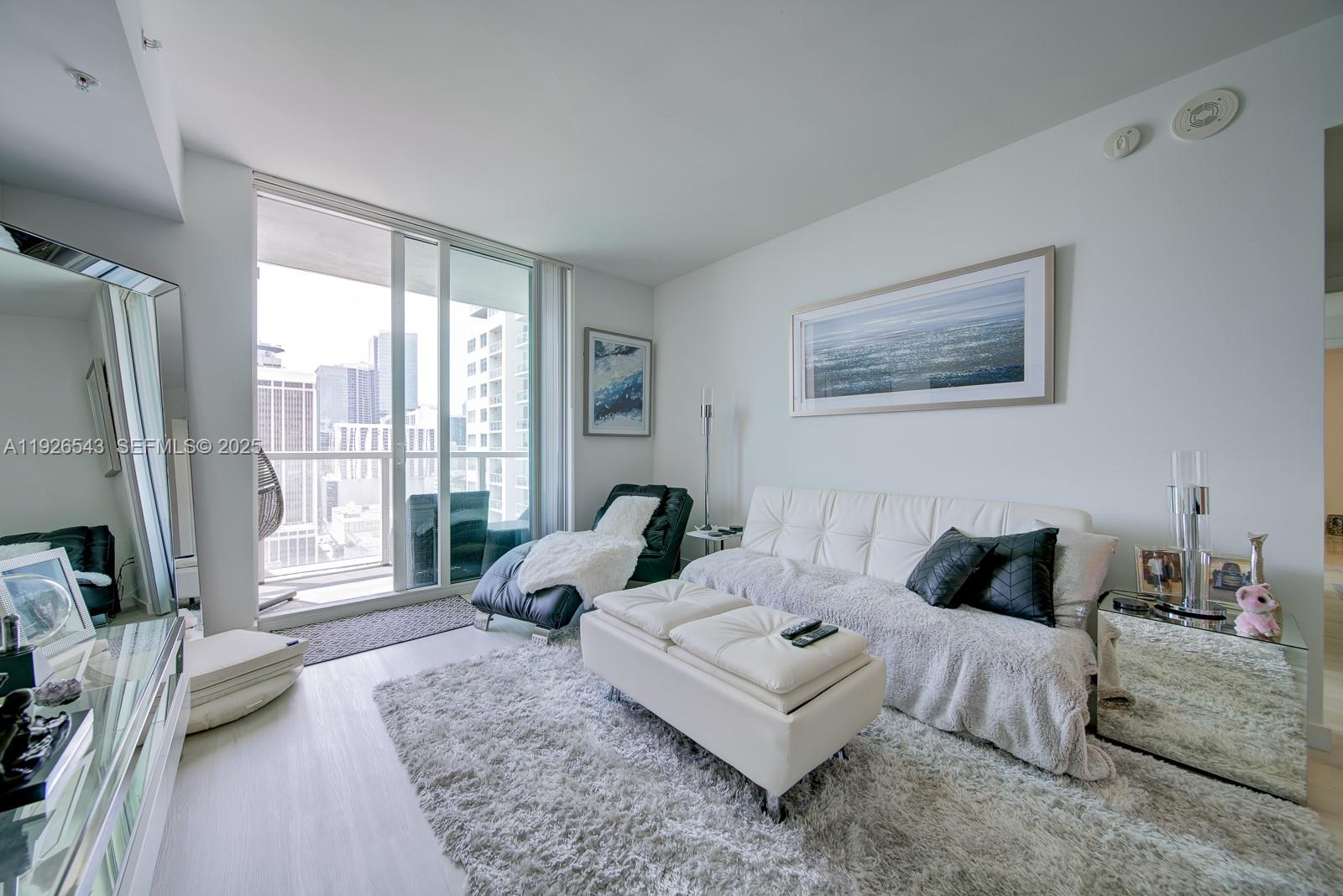 244 Biscayne Blvd #2309 Miami, FL 33132