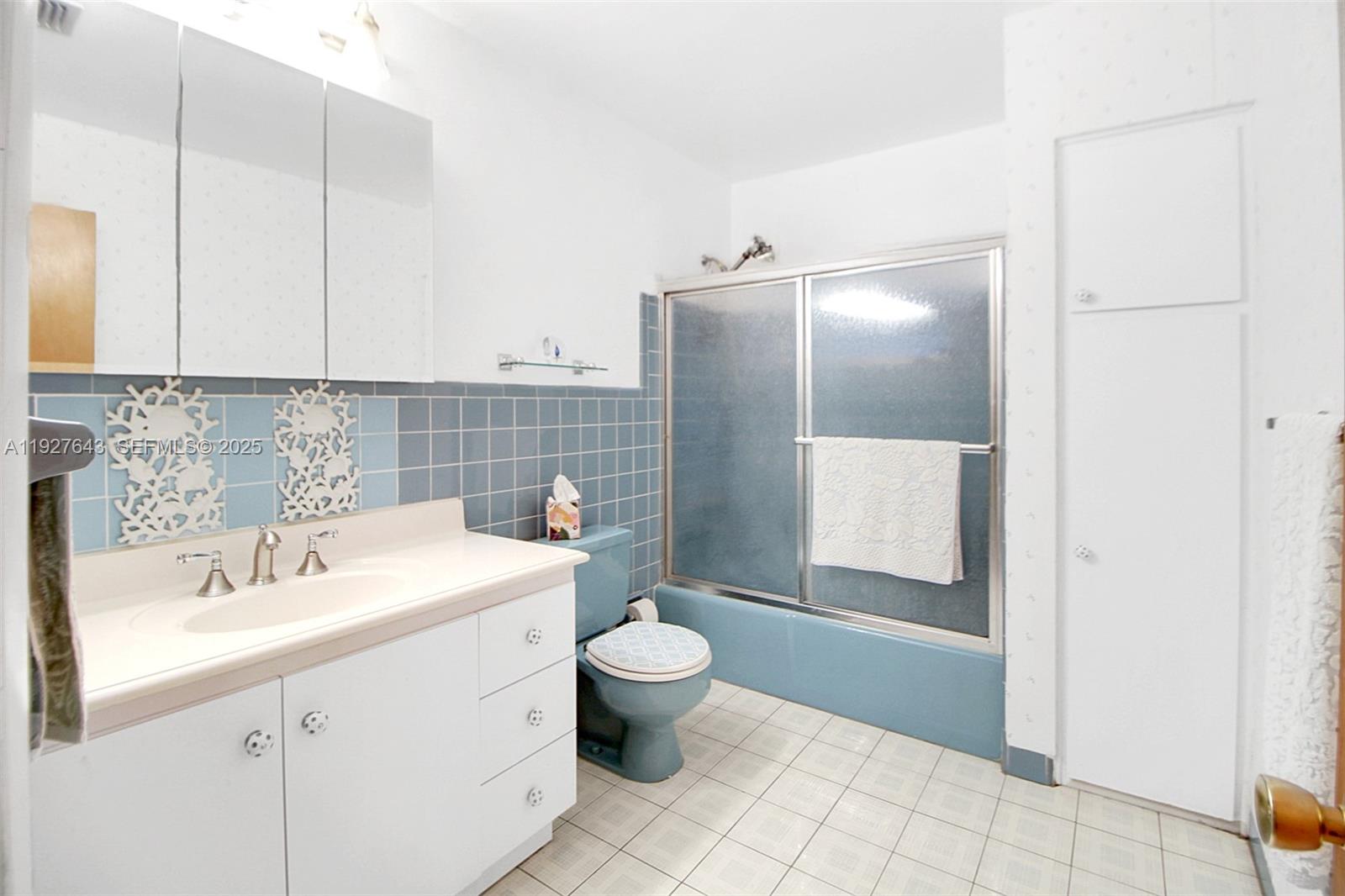 1101 SW 102nd Ct Miami, FL 33174