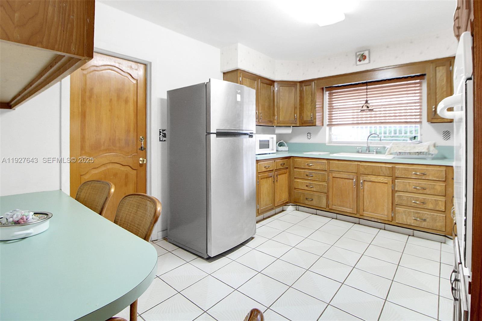 1101 SW 102nd Ct Miami, FL 33174