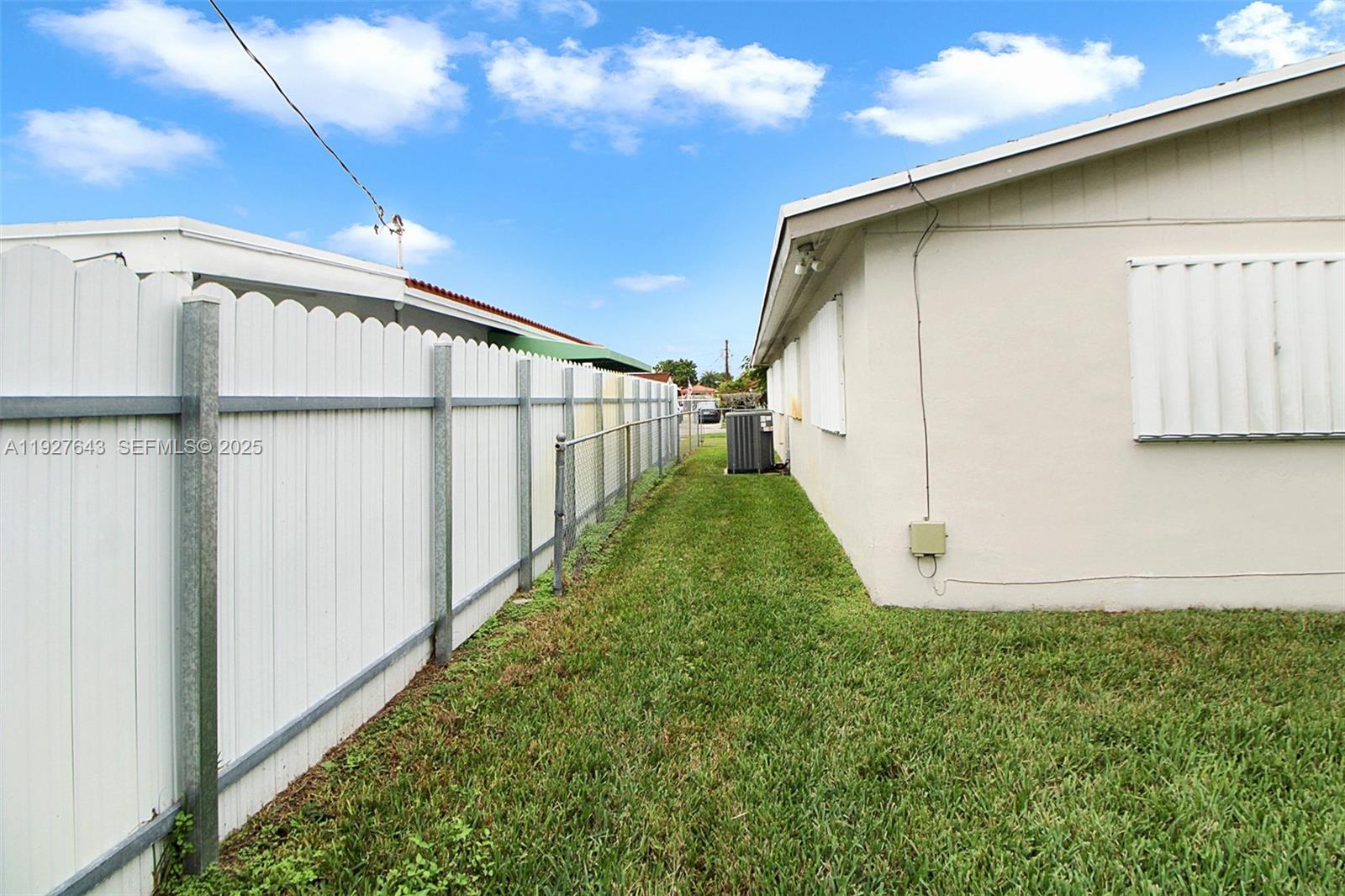 1101 SW 102nd Ct Miami, FL 33174